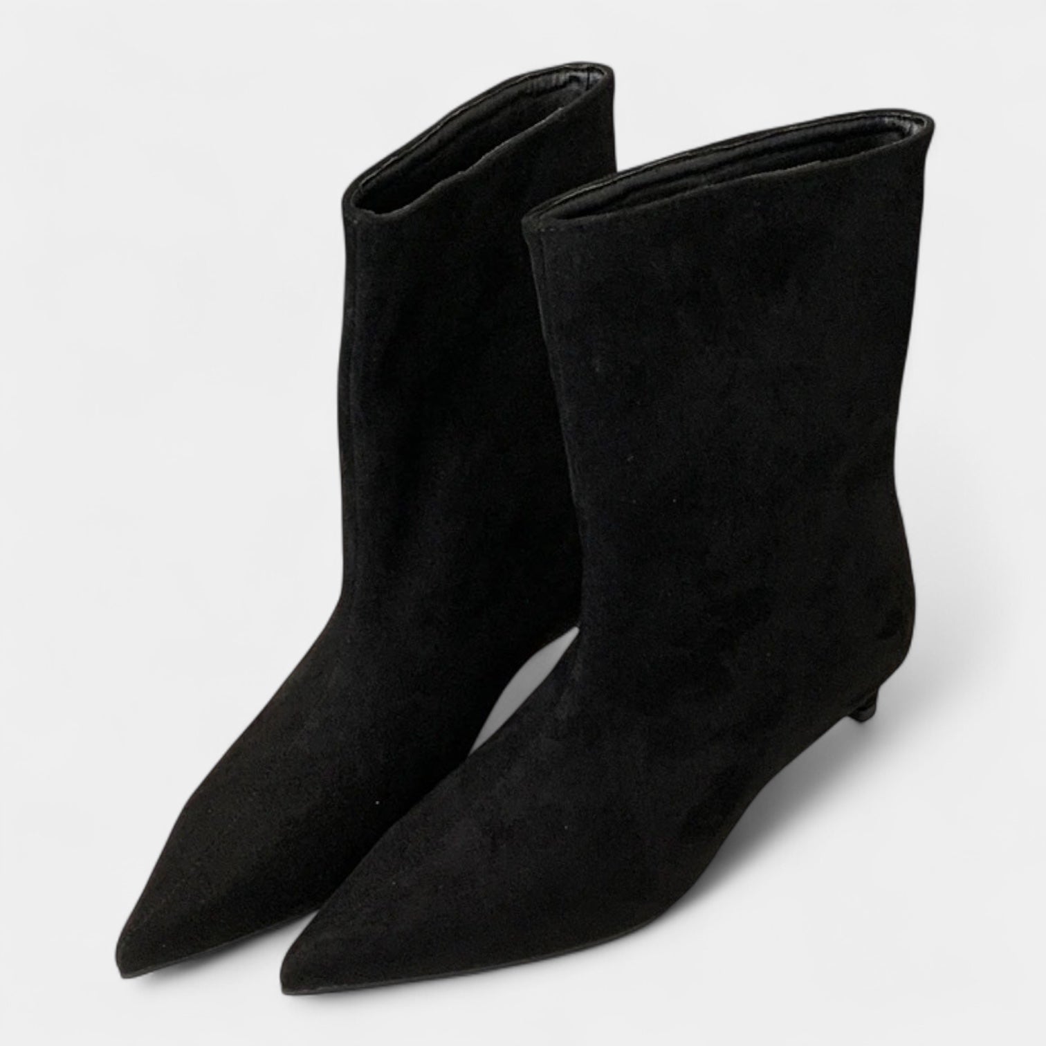 Cendare Women's Velvet Boots